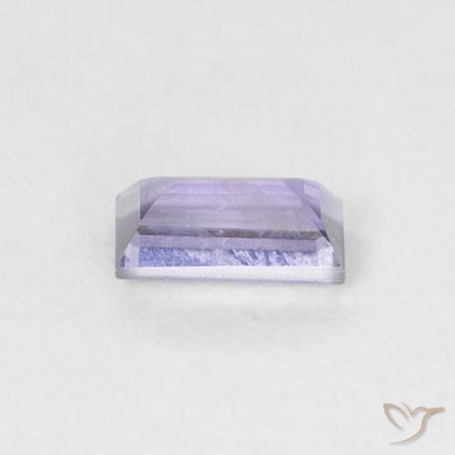Iolite Viola Chiaro Medio naturale da 0.21 ct, Taglio a baguette, VS-SI