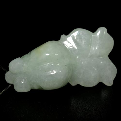 Giada naturale verde da 21,11 ct, forma fantasia, traslucido