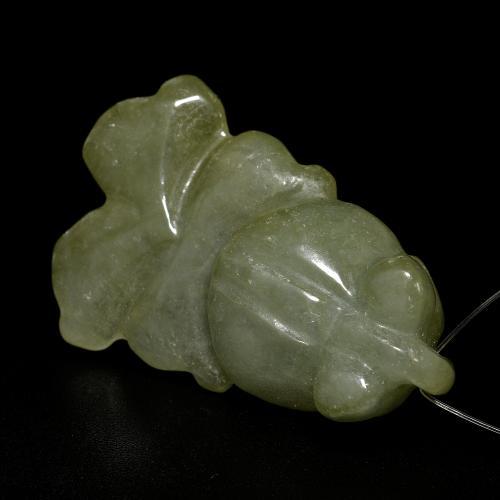 Giada verde terra pallido naturale da 30,72 ct, forma fantasia, traslucido