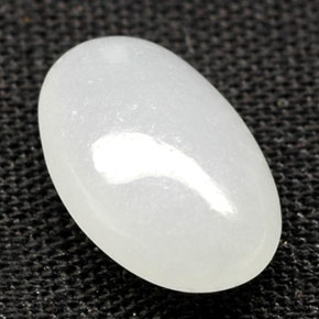 Giadeite naturale bianco da 2,05 ct, taglio ovale, traslucido