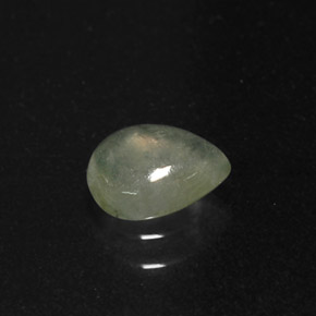 Giadeite naturale verde da 0,63 ct, taglio a pera, traslucido