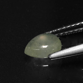 Giadeite naturale verde da 0,63 ct, taglio a pera, traslucido