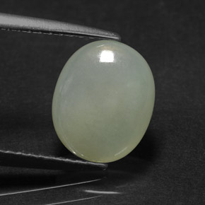 Giadeite naturale verde da 2,41 ct, taglio ovale, traslucido