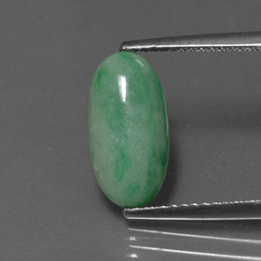 Giadeite Verde naturale da 2.64 ct, Taglio ovale, Opaco