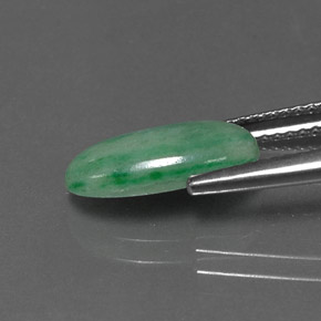 Giadeite Verde naturale da 2.64 ct, Taglio ovale, Opaco