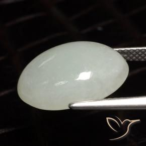 Giadeite Verde giallastro naturale da 9.78 ct, Ovale, Traslucido