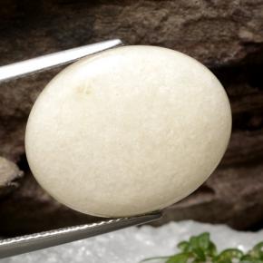 Giadeite Bianco naturale da 9.73 ct, Taglio ovale, Traslucido