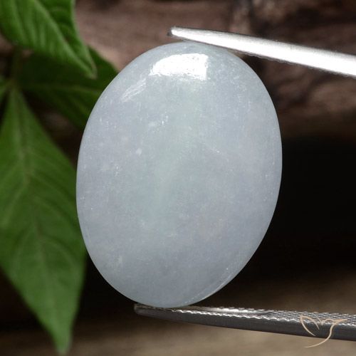 25.34ct Naturale Grigio chiaro Giadeite, Ovale, Opaco