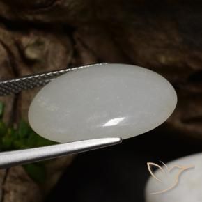 Giadeite Grigio medio naturale da 12.37 ct, Ovale, Traslucido
