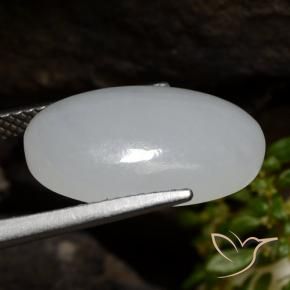Giadeite Grigio medio naturale da 7.83 ct, Ovale, Traslucido
