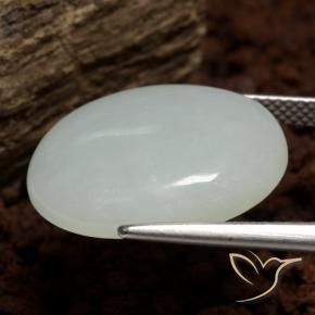 Giadeite Verde grigiastro naturale da 14.79 ct, Ovale, Traslucido