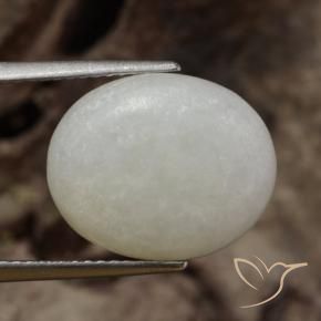 Giadeite Grigio molto chiaro naturale da 8.75 ct, Ovale, Traslucido