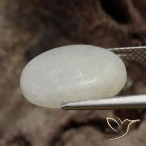 Giadeite Grigio molto chiaro naturale da 8.75 ct, Ovale, Traslucido