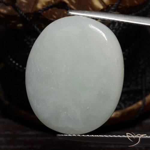 27.95ct Naturale Verde medio Giadeite, Ovale, Traslucido