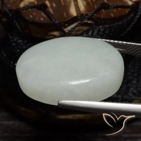 Giadeite Verde medio naturale da 27.95 ct, Ovale, Traslucido