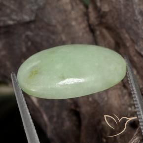 Giadeite Grigio verde naturale da 12.72 ct, Ovale, Traslucido