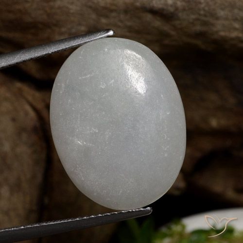 Giadeite Grigio medio naturale da 13.33 ct, Ovale, Traslucido