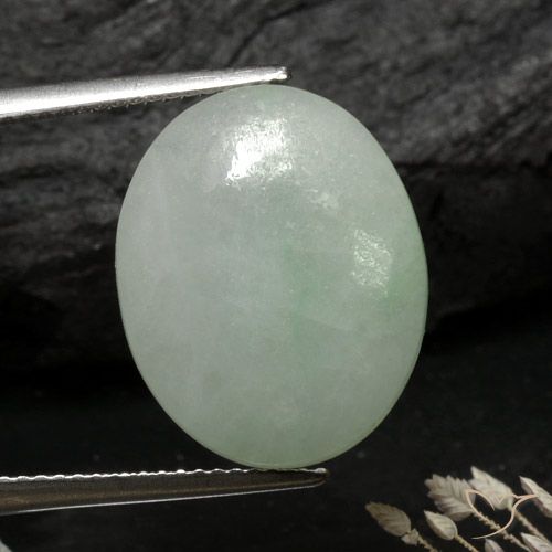 Giadeite Grigio verde naturale da 9.78 ct, Ovale, Traslucido