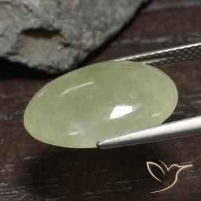 Giadeite Verde oliva naturale da 8.37 ct, Ovale, Traslucido
