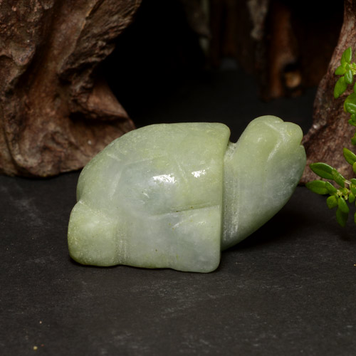 Giadeite naturale verde da 85,76 ct, forma fantasia, opaco