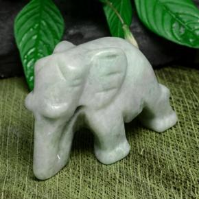 Giadeite Verde pallido naturale da 121.03 ct, Forma fantasia, Opaco