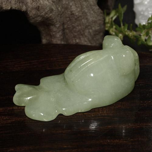 Giadeite naturale verde da 30,86 ct, forma fantasia, traslucido
