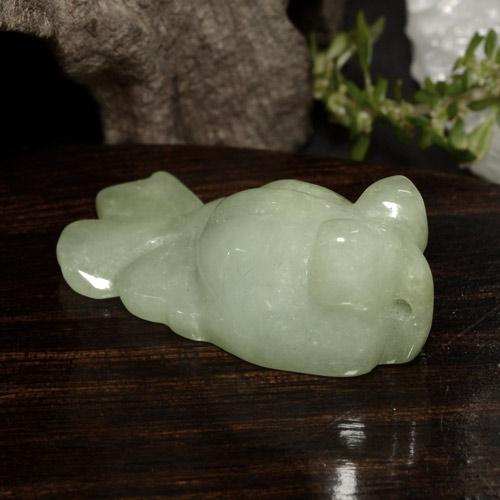 Giadeite naturale verde da 30,86 ct, forma fantasia, traslucido