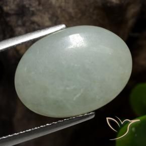 Giadeite Verde grigiastro naturale da 7.34 ct, Ovale, Traslucido