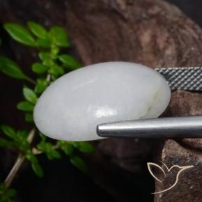 Giadeite Grigio medio naturale da 18.56 ct, Ovale, Traslucido