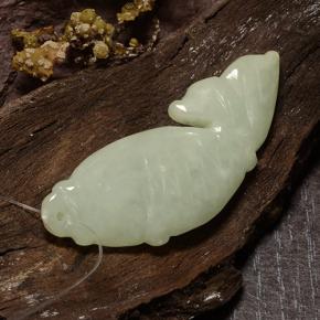 Giadeite naturale verde da 29,60 ct, forma fantasia, traslucido