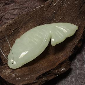 Giadeite naturale verde da 29,60 ct, forma fantasia, traslucido