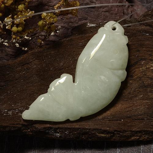Giadeite naturale verde da 32,72 ct, forma fantasia, traslucido
