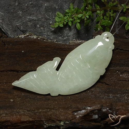 30.94ct Naturale Verde medio Giadeite, Taglio a fantasia, Traslucido
