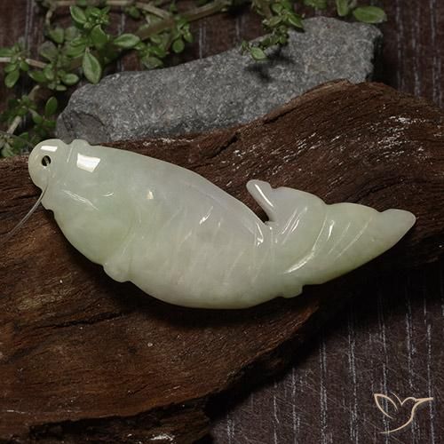 33.07ct Naturale Verde chiaro caldo Giadeite, Taglio a fantasia, Traslucido
