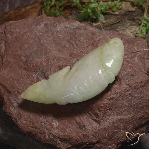 Giadeite Giallo-verde medio naturale da 29.72 ct, Taglio a fantasia, Traslucido