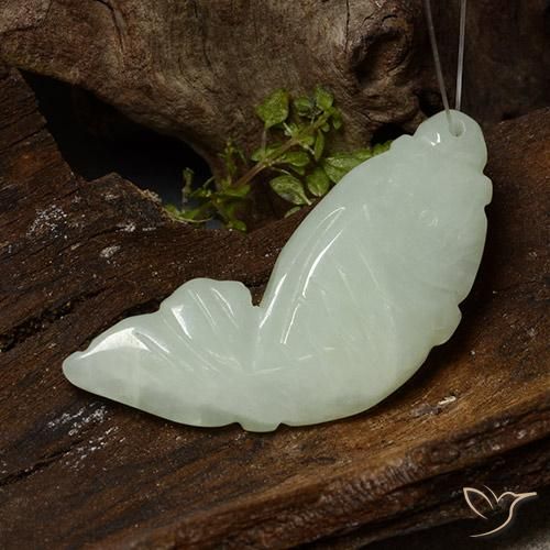 Giadeite Verde grigiastro naturale da 27.95 ct, Taglio a fantasia, Traslucido