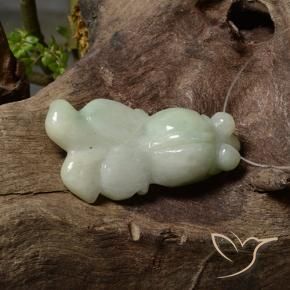 Giadeite Verde medio naturale da 43.00 ct, Taglio a fantasia, Traslucido