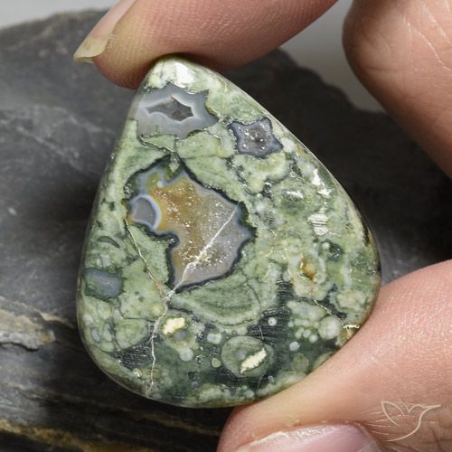Diaspro Multicolore naturale da 35.35 ct, Forma a pera, Opaco