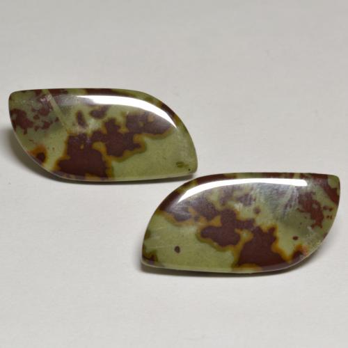 Diaspro naturale multicolore da 16,50 ct, forma fantasia, opaco