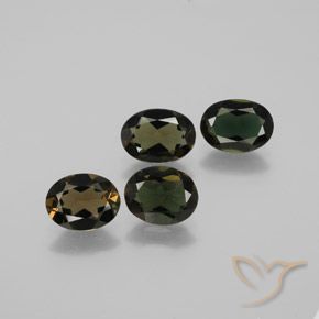 Gemme di Cornerupina Verde scuro naturale da 3.30 ct, Ovale, VVS-VS