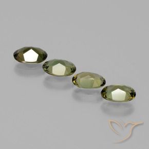 Gemme di Rupin del grano Marrone verdastro naturale da 2.11 ct, Ovale, VVS-VS
