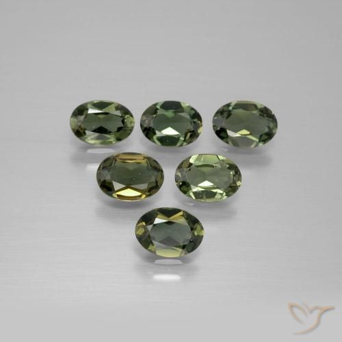 2.57ctw Naturale Verde scuro Cornerupina, Ovale, VVS-VS