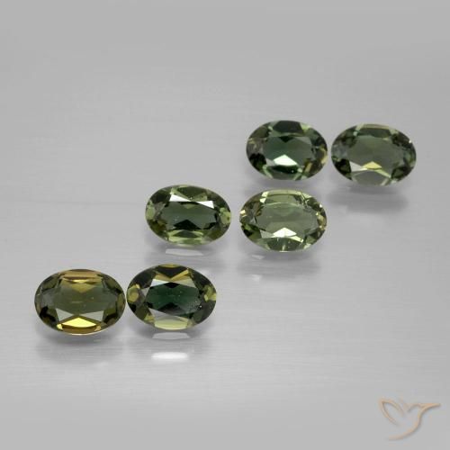 Gemme di Rupin del grano Verde scuro naturale da 2.57 ct, Ovale, VVS-VS