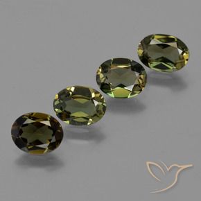 Gemme di Rupin del grano Verde Terra Profonda naturale da 2.60 ct, Ovale, VVS-VS