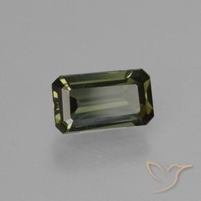 Rupin del grano Verde marroncino naturale da 0.62 ct, Ottagonale / Taglio smeraldo, VVS