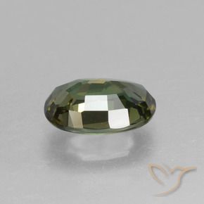 Rupin del grano Verde Terra Profonda naturale da 1.68 ct, Ovale, VVS-VS