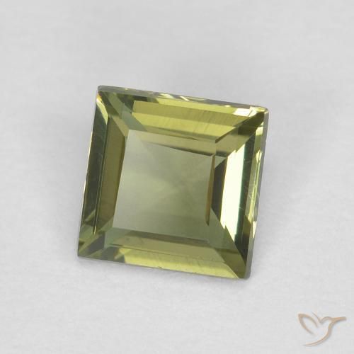 Rupin del grano Verde oliva naturale da 0.39 ct, Quadrato, VVS