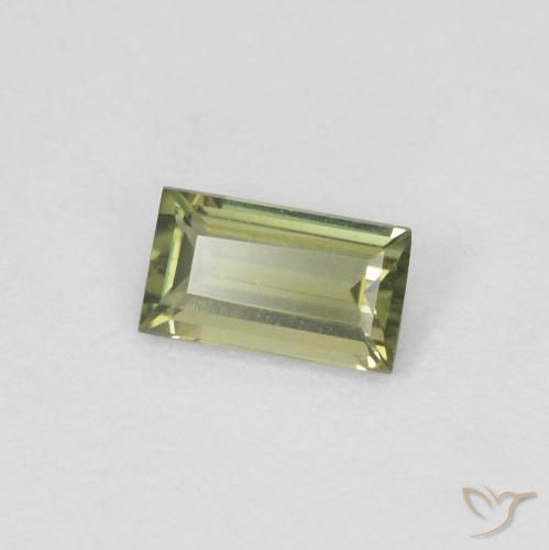 Rupin del grano Medium Dark-Green naturale da 0.25 ct, Taglio a baguette, VVS