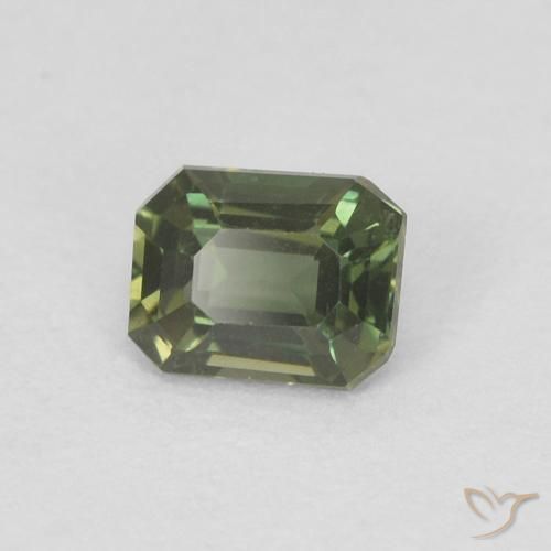 Rupin del grano Medium Dark-Green naturale da 0.25 ct, Ottagonale / Taglio smeraldo, VVS