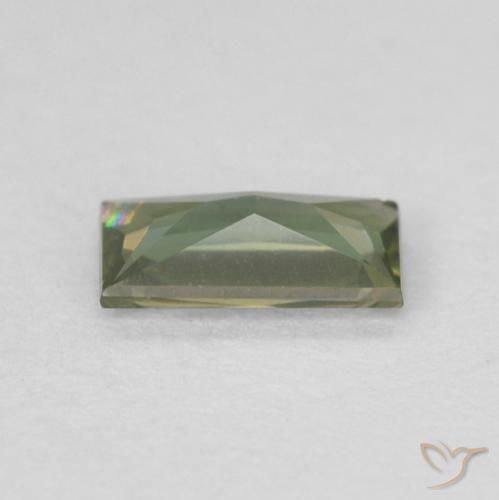 Rupin del grano Verde medio naturale da 0.22 ct, Taglio a baguette, VVS